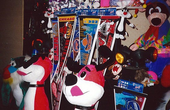 PRIZE BOOTH